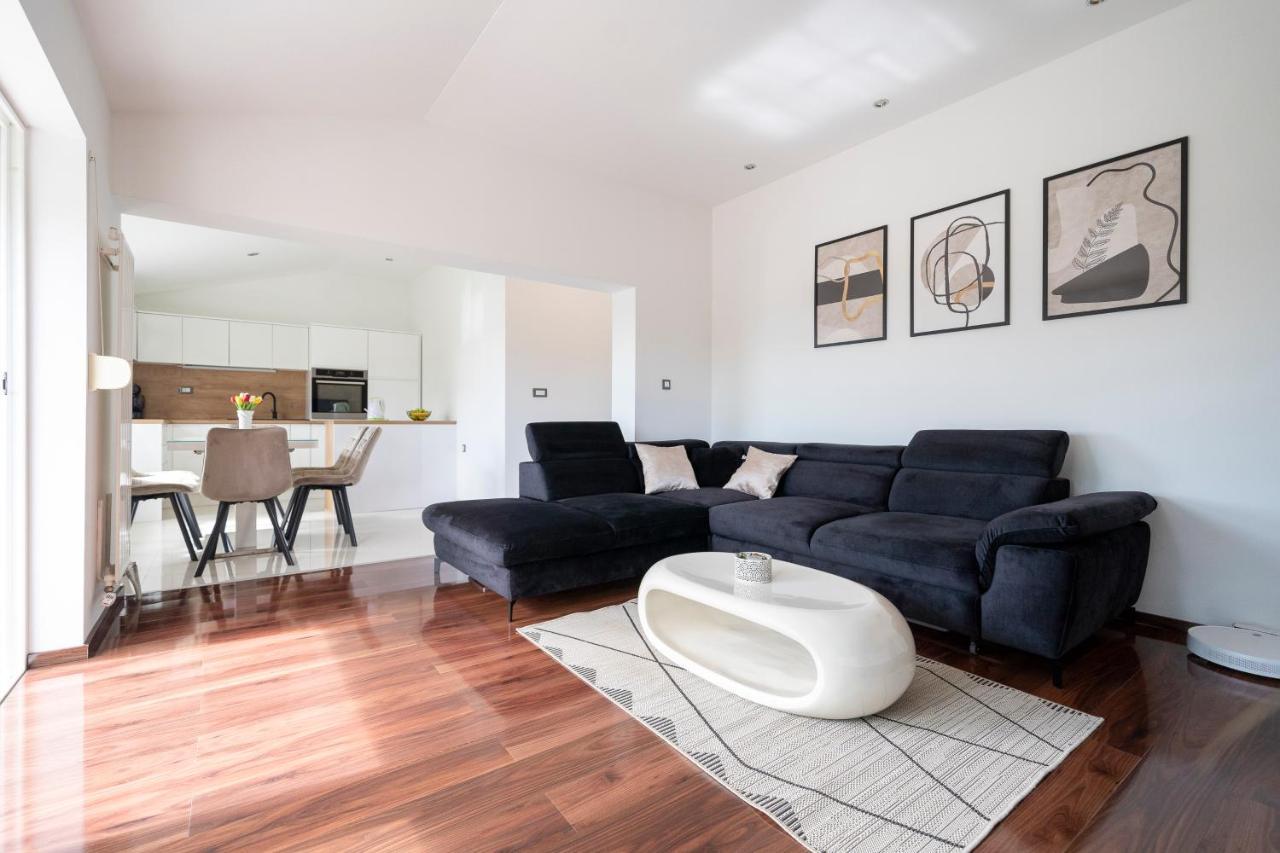 Apartment Absolute Gray زادار المظهر الخارجي الصورة