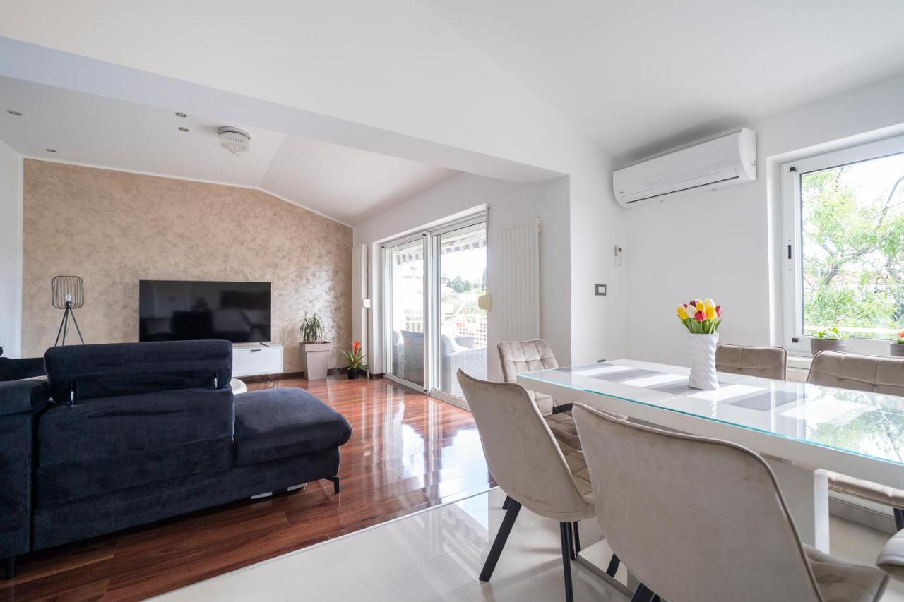 Apartment Absolute Gray زادار المظهر الخارجي الصورة
